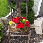 Еще один пример старого стула с цветами